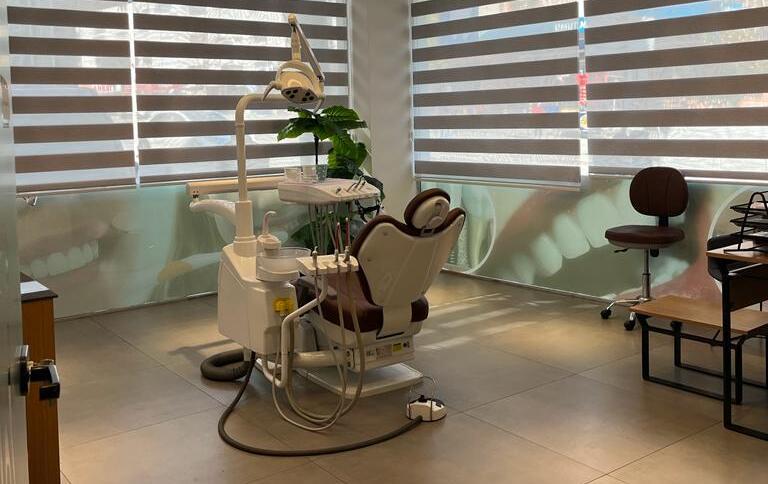 Examination Room - Clínica West Dental