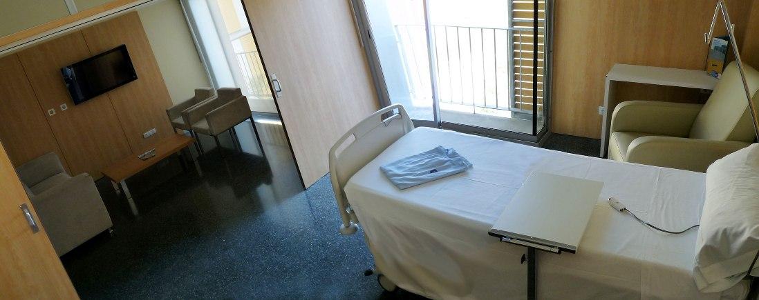 Patient's Room - Quirón Madrid University Hospital - Hospital Universitario Quirón Madrid